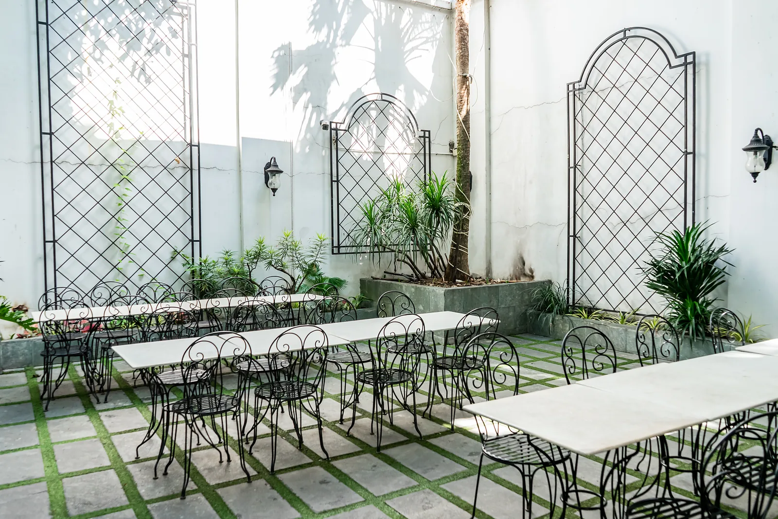 Outdoor dining area of Ciao Restaurant